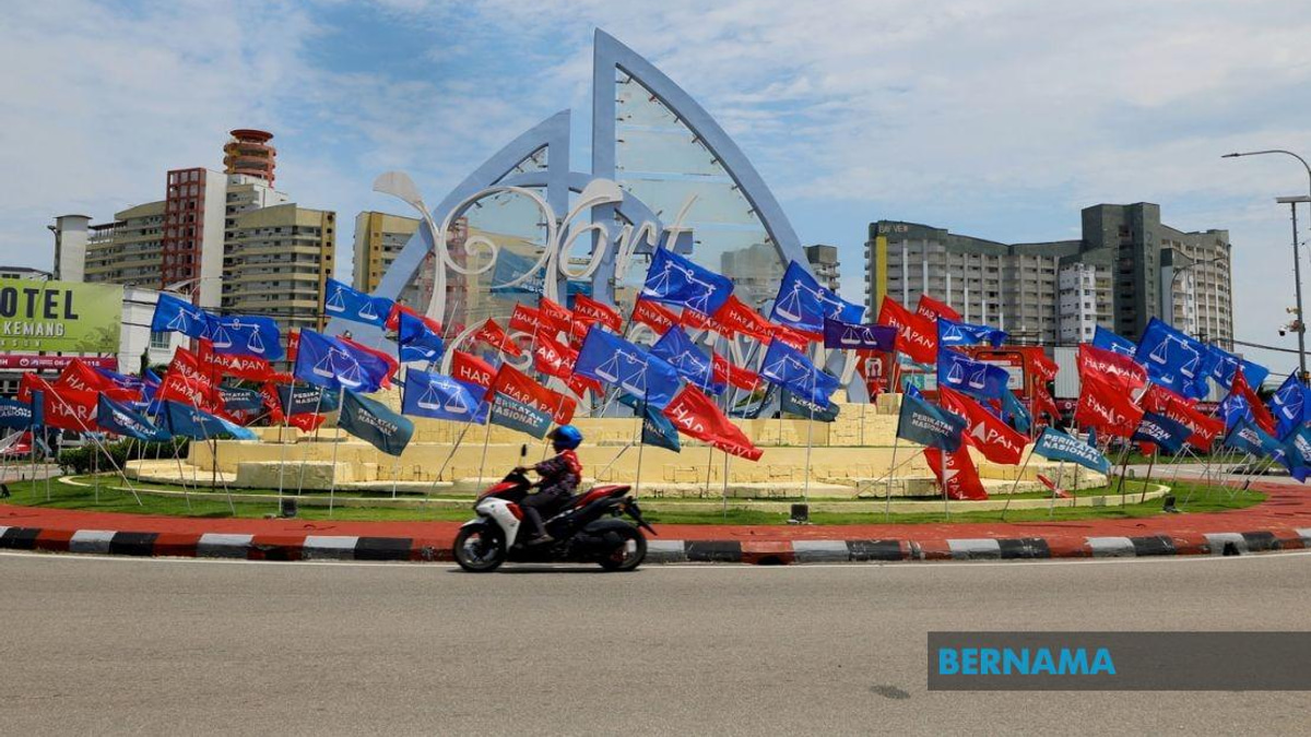 Negeri Sembilan Voters Face Clear Morning, Stormy Evening on Polling Day