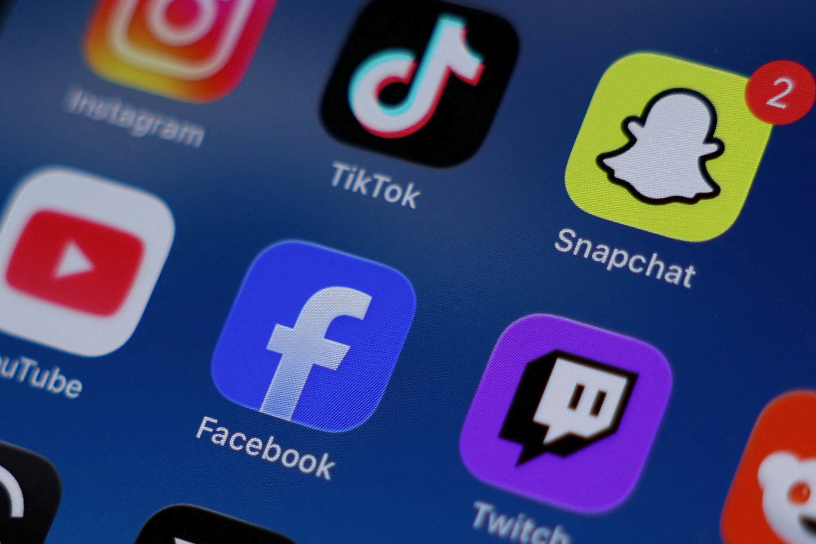 US Court Allows Youth Social Media Lawsuits Against Meta and TikTok to Proceed