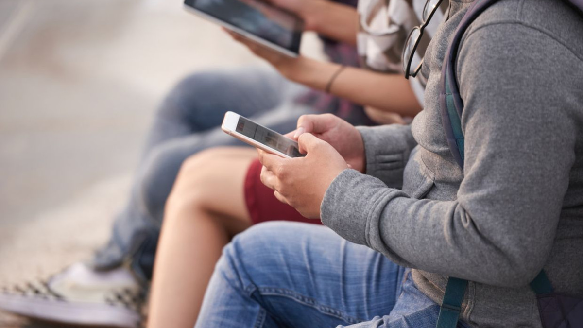 France bans social media for under-15s as Europe tightens grip on tech platforms
