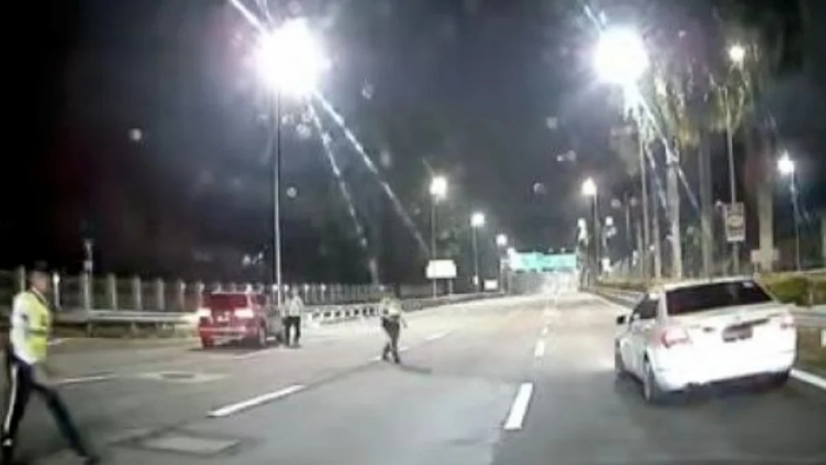 Mercedes driver detained following viral Sprint Expressway roadblock incident