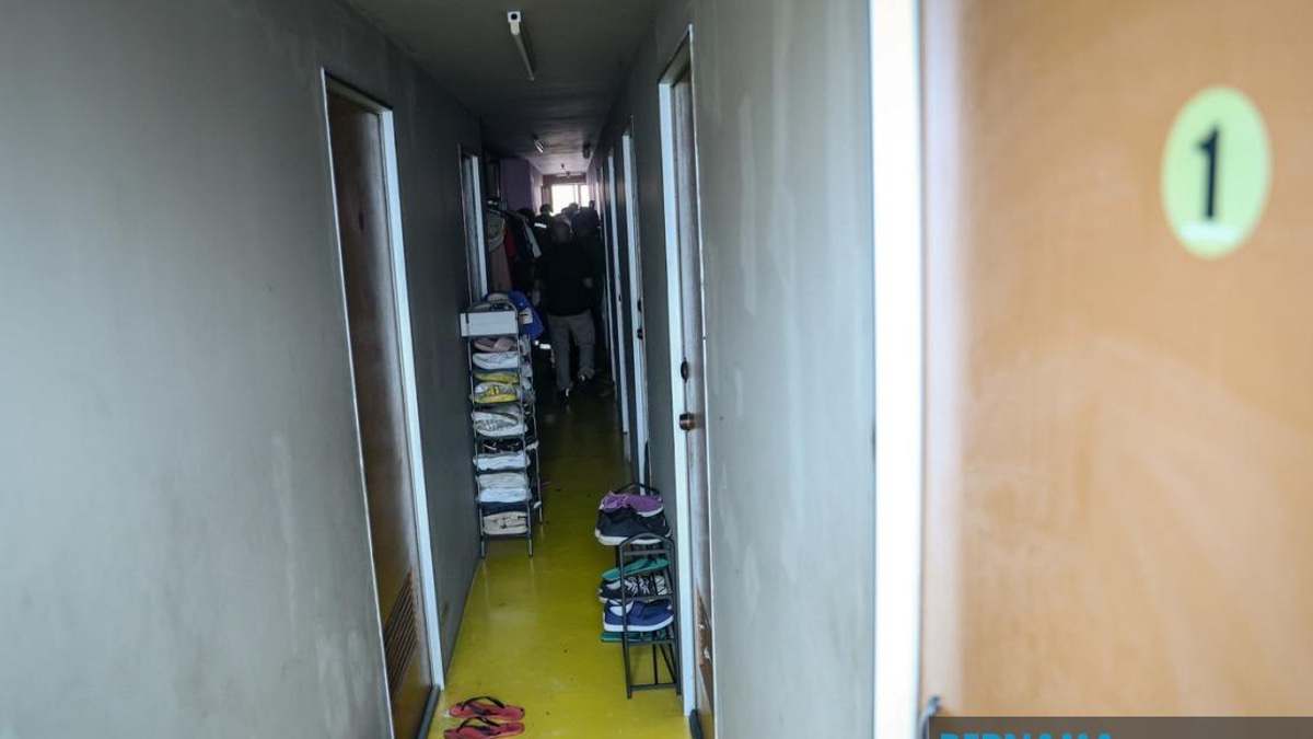 Fire and Rescue Department Cracks Down on Overcrowded 'Bird's Nest' Rentals in Johor Bahru