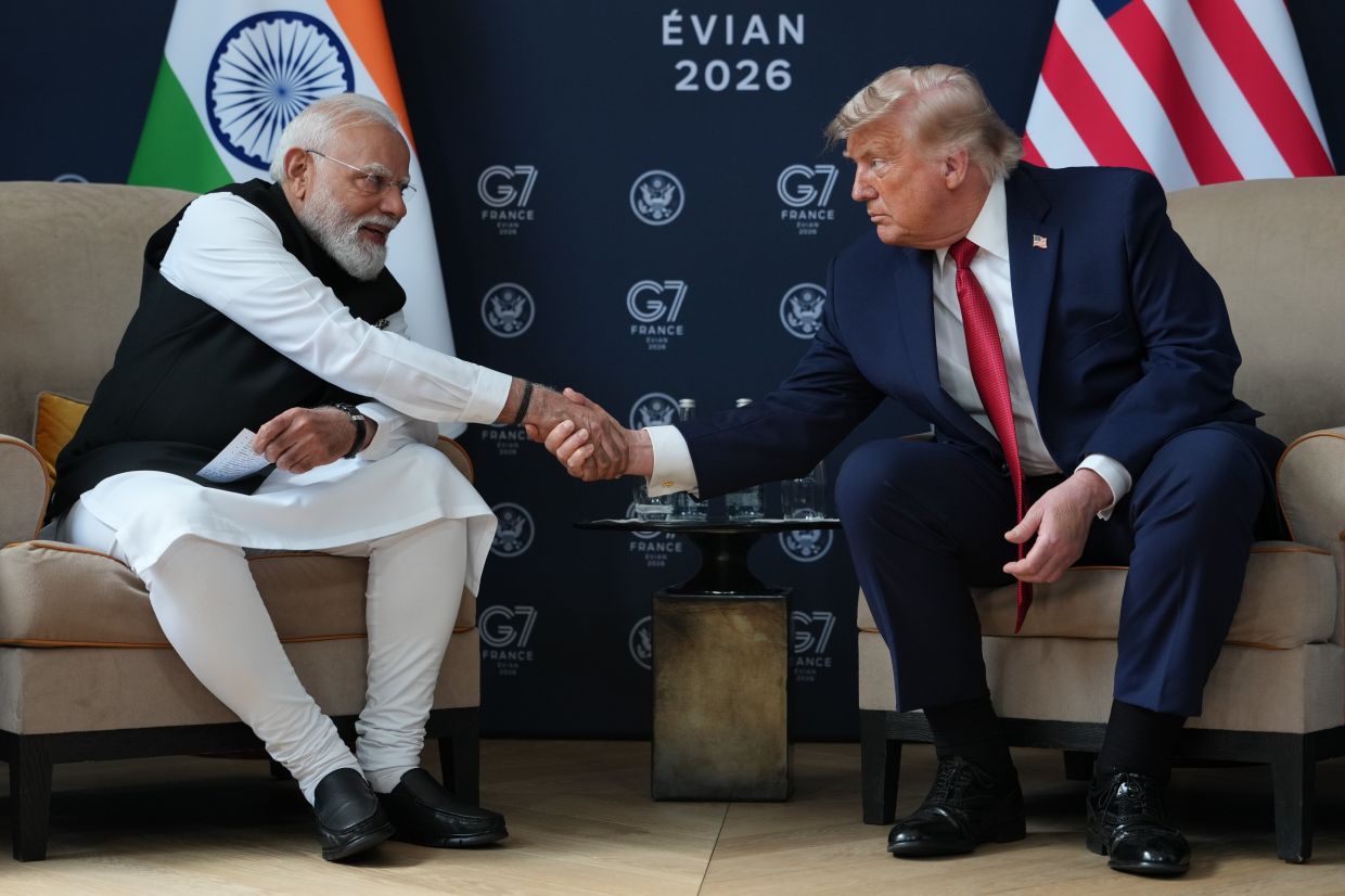 Trump Brushes Aside Deaths of Three Indian Sailors, Dismisses Concerns During Modi Talks