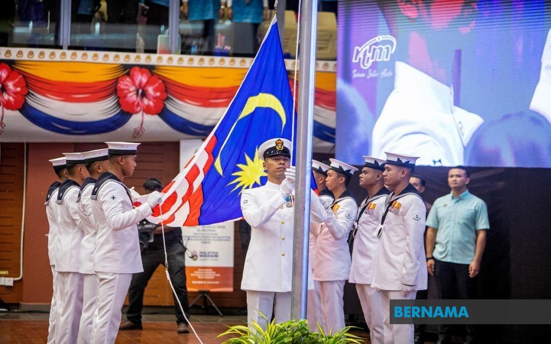 Jalur Gemilang Raising Ceremony Marks Return After Two-Year Gap, Launches 2026 National Month Campaign