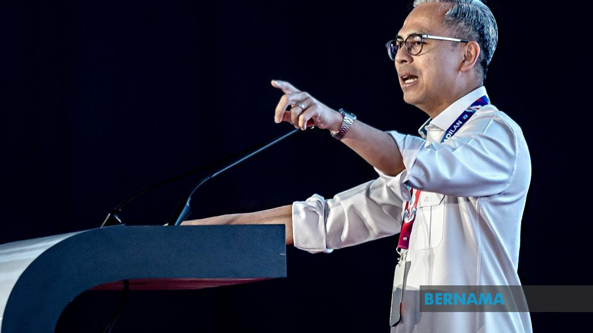 Malaysians Show Stronger Pride in National Flag Details, Says Communications Minister