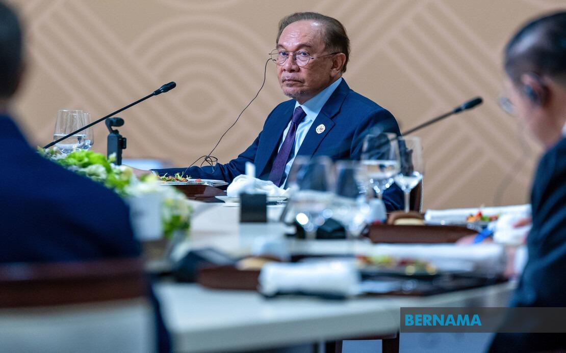 ASEAN and SCO Must Unite on Crime and Energy, Anwar Tells Kazan Summit
