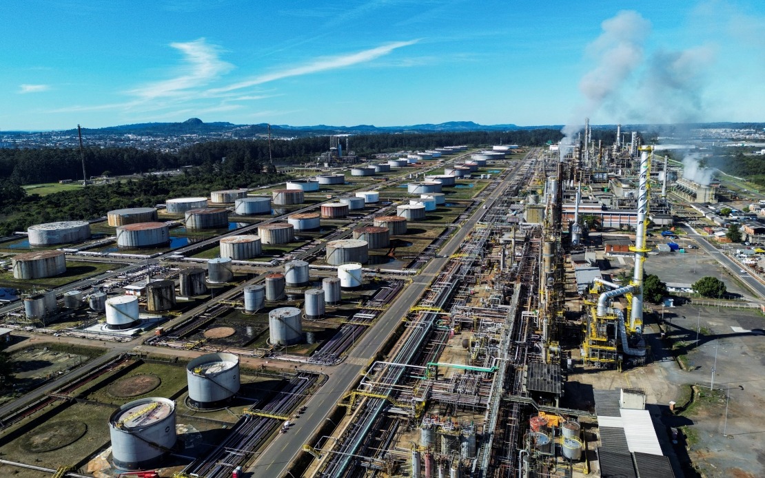Brazil Pledges Retaliatory Tariffs as Trump Administration Imposes 25% Duty on Imports