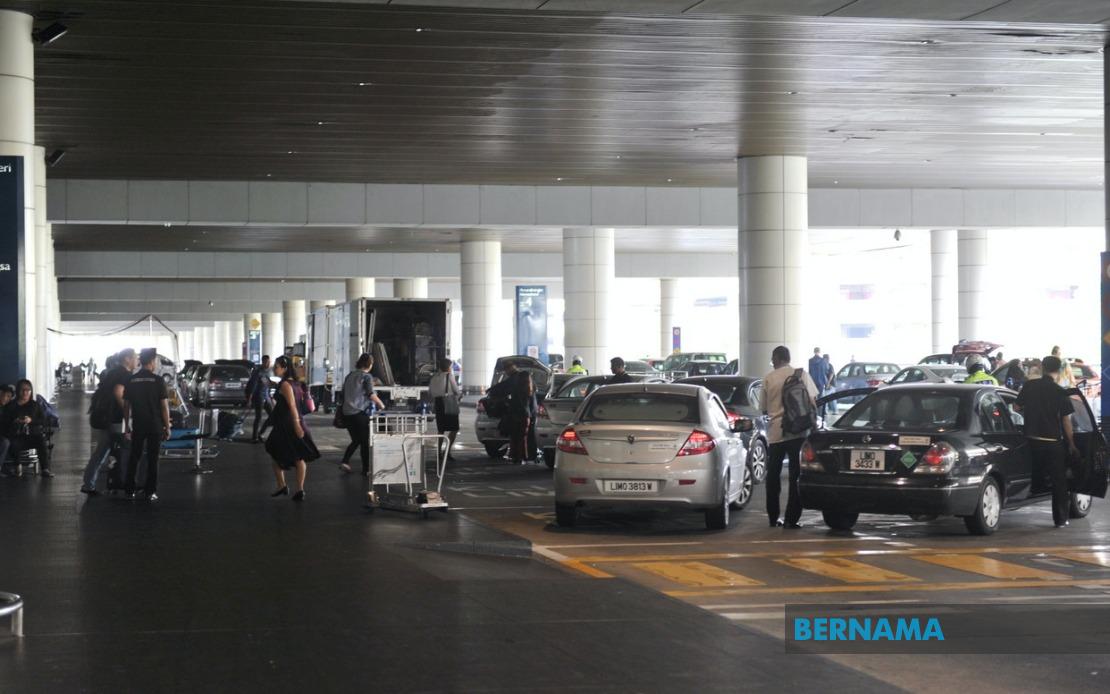 JPJ Bolsters KLIA Enforcement To Combat Illegal Airport Taxi Touts