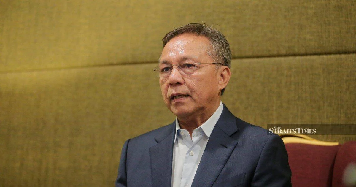Former Johor MB Hasni Mohammad Dropped from State Poll Slate, Sparking Parliamentary Speculation
