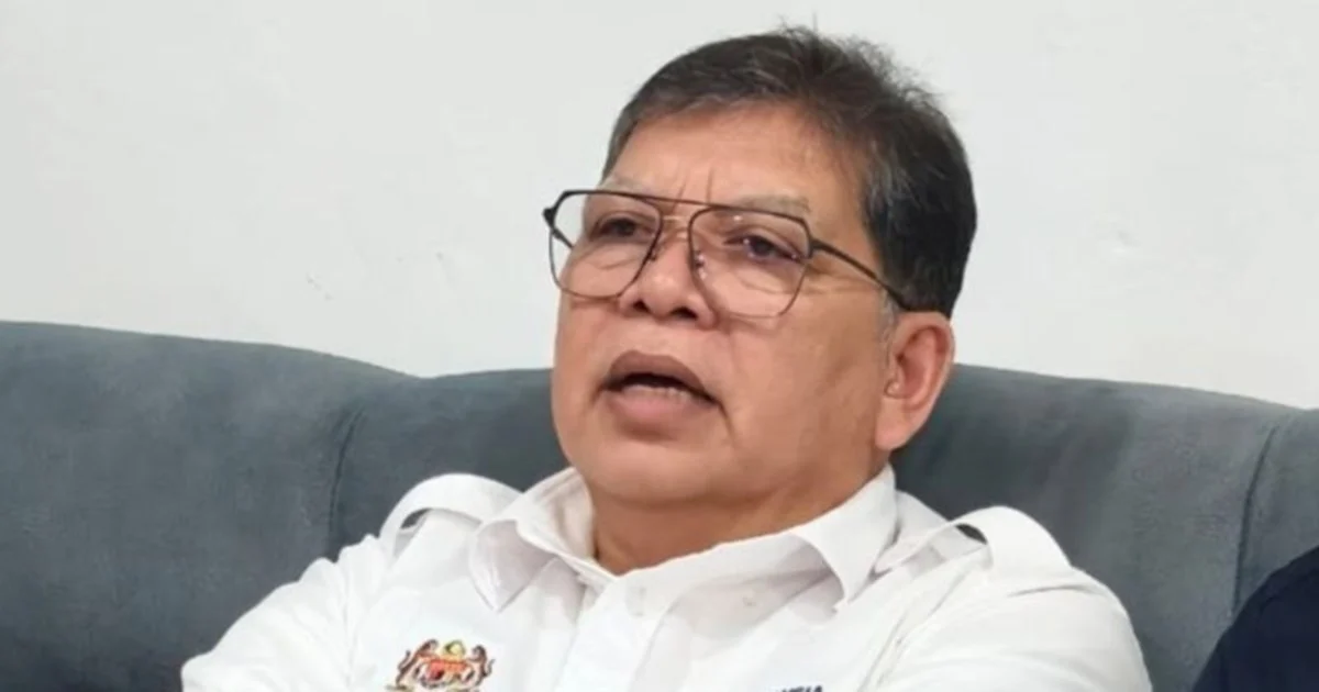 Hamzah Zainudin Formally Reconfirmed as Opposition Leader