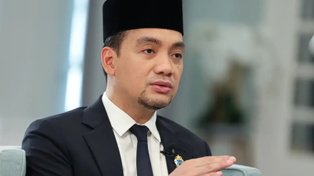Johor's Caretaker Menteri Besar Clarifies Royal Assent as Constitutional Process, Not Political Meddling