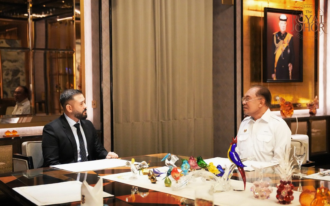 PM Anwar Thanks Johor Regent For Audience, Urges Parties To Keep Royalty Out Of Elections