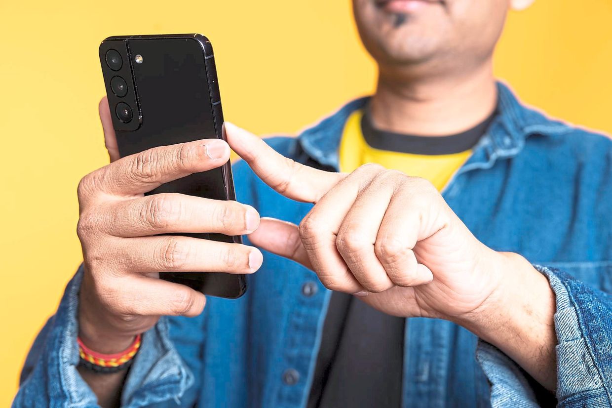 JPDP Launches Investigation into Maxis Data Breach Affecting Content Creator Khairul Aming