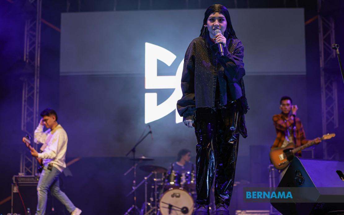 RIUH Pi HAWANA Concert Draws Enthusiastic Crowds to Butterworth Celebration