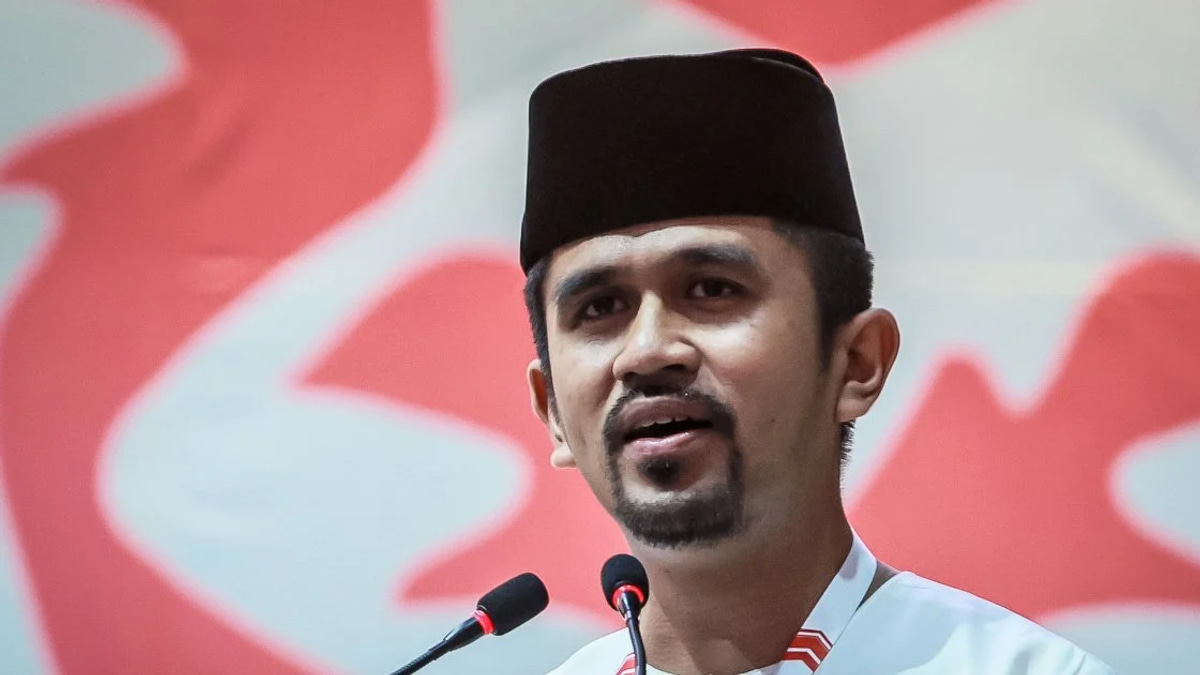BN Youth Chief Questions Why Top Johor PH Leaders Missing from Election Slate