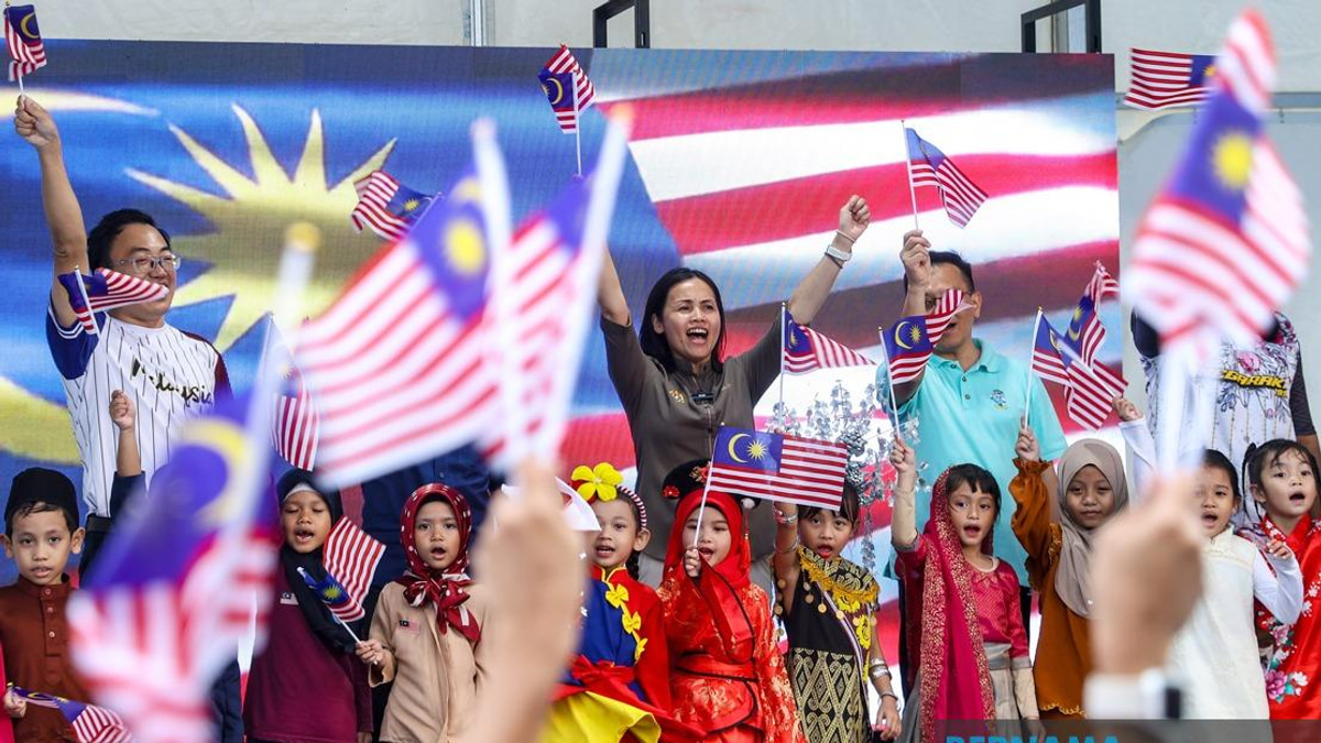 Teo Nie Ching Dismisses Gang-Related Allegations as False Social Media Campaign