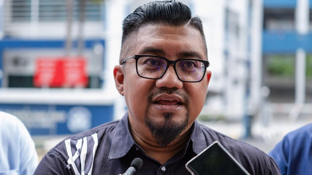 Activist Chegubard Denies Sedition Charge Over Negri Sembilan Royal Comments