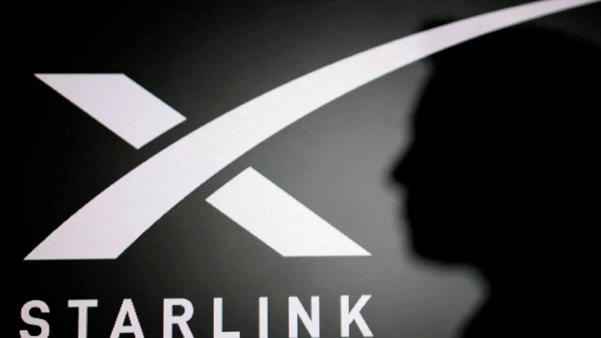 Israel Acknowledged Smuggling Starlink Devices to Iran for Protest Support, Says Former PM