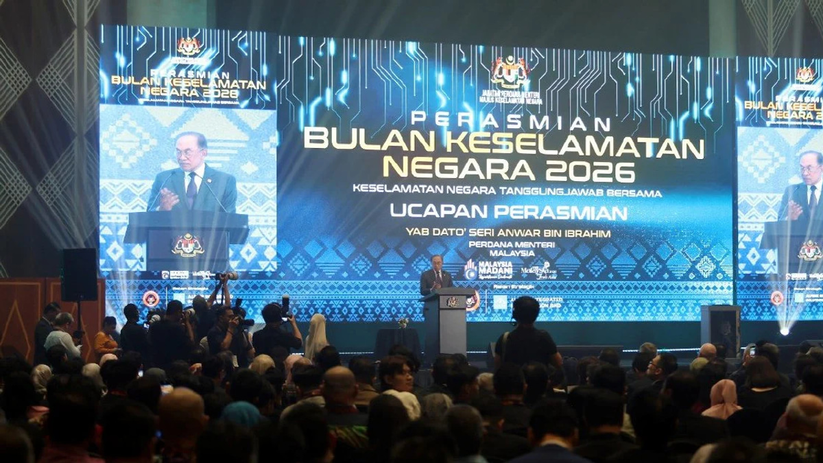 Anwar cautions against racial divisions as Johor approaches state elections