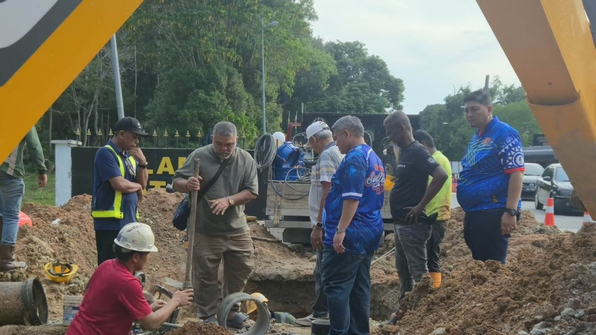 Melaka to Build Temporary Water Tank at Kem Terendak as Pipe Burst Crisis Deepens