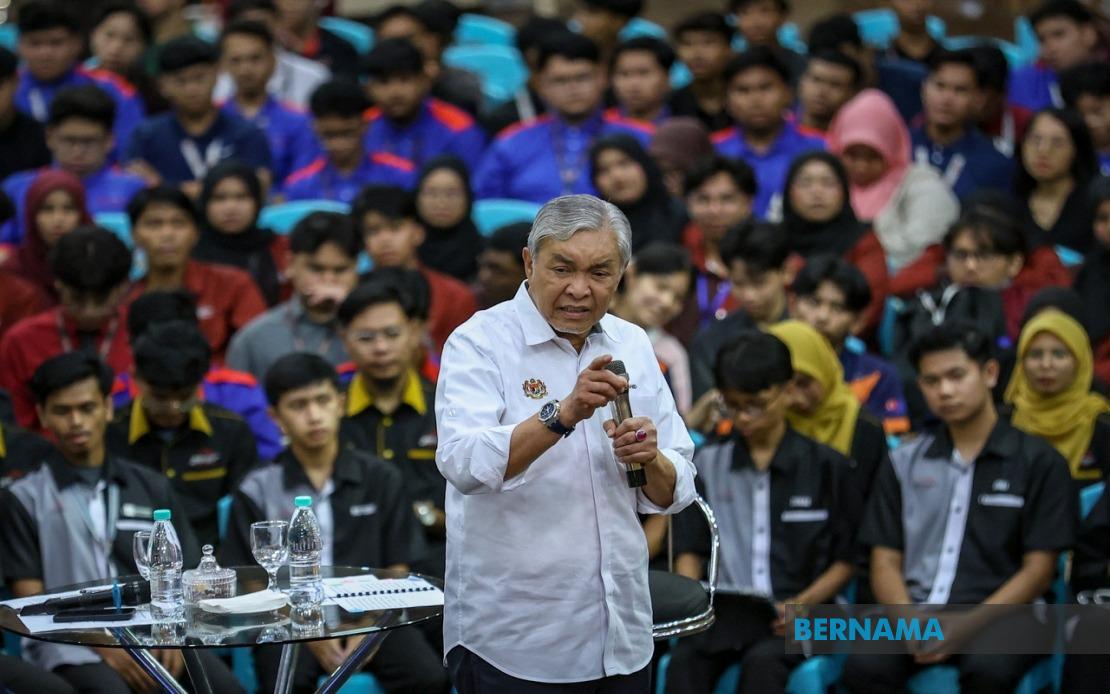 Zahid Urges Gig Workers to Build Skills Through TVET Programmes