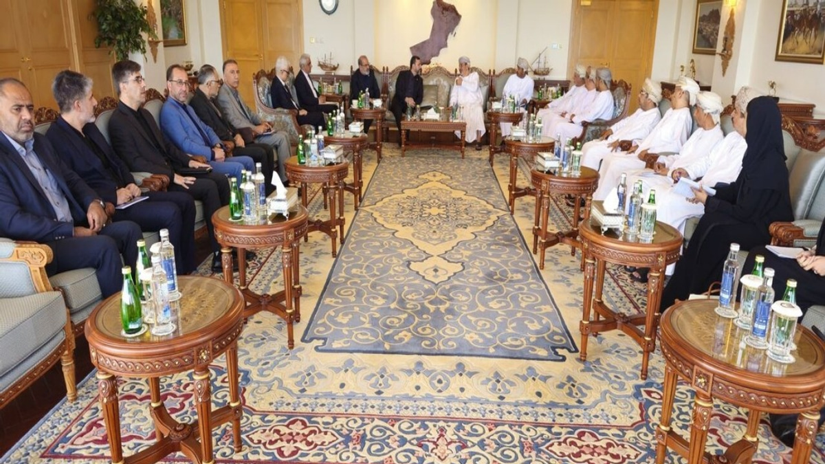 Iran and Oman Establish Joint Committee to Manage Strait of Hormuz Waters