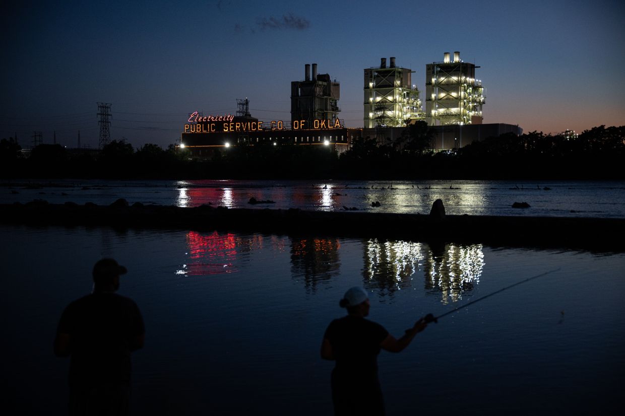 Tech Giants Circle Native American Lands for Data Centre Expansion