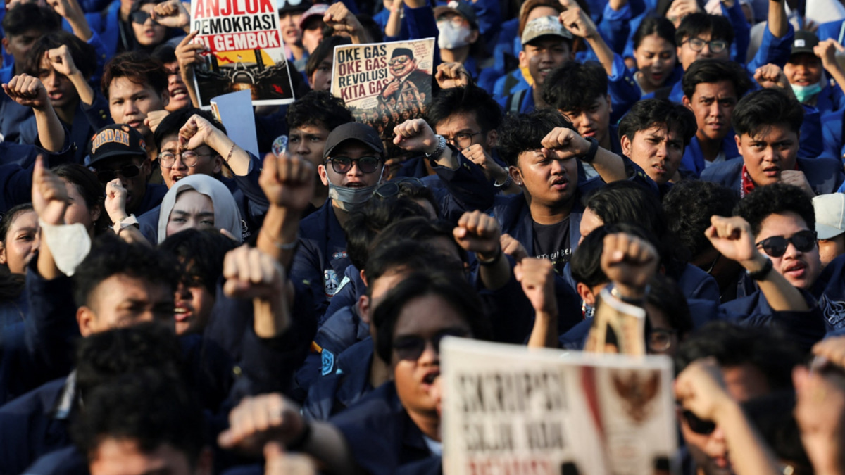Indonesia's Free Meal Programme Sparks Nationwide Protests from Both Sides