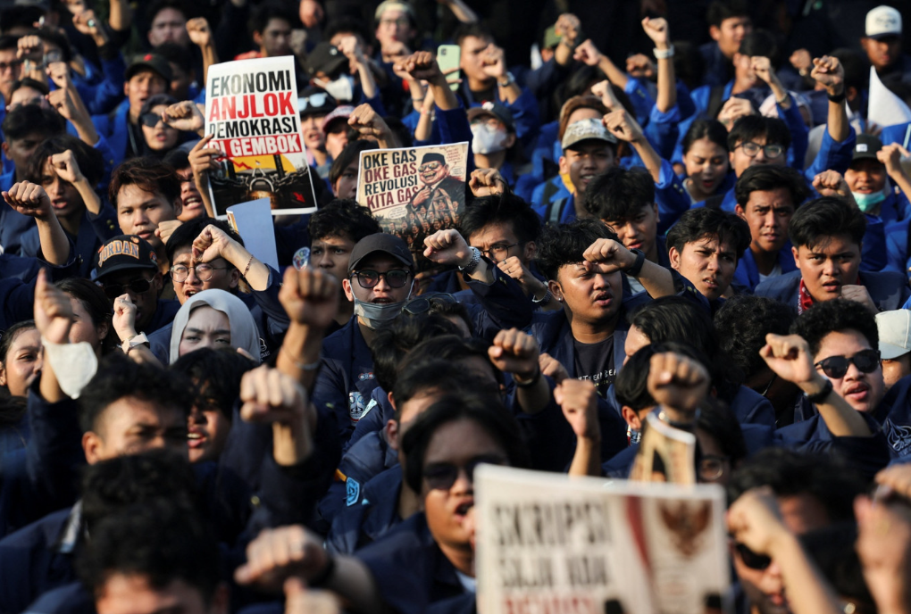 Indonesia's Free Meal Programme Sparks Nationwide Protests from Both Sides