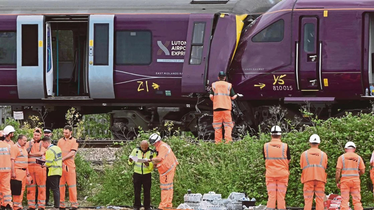 UK Train Collision North of London Claims Driver's Life, 28 Hospitalised