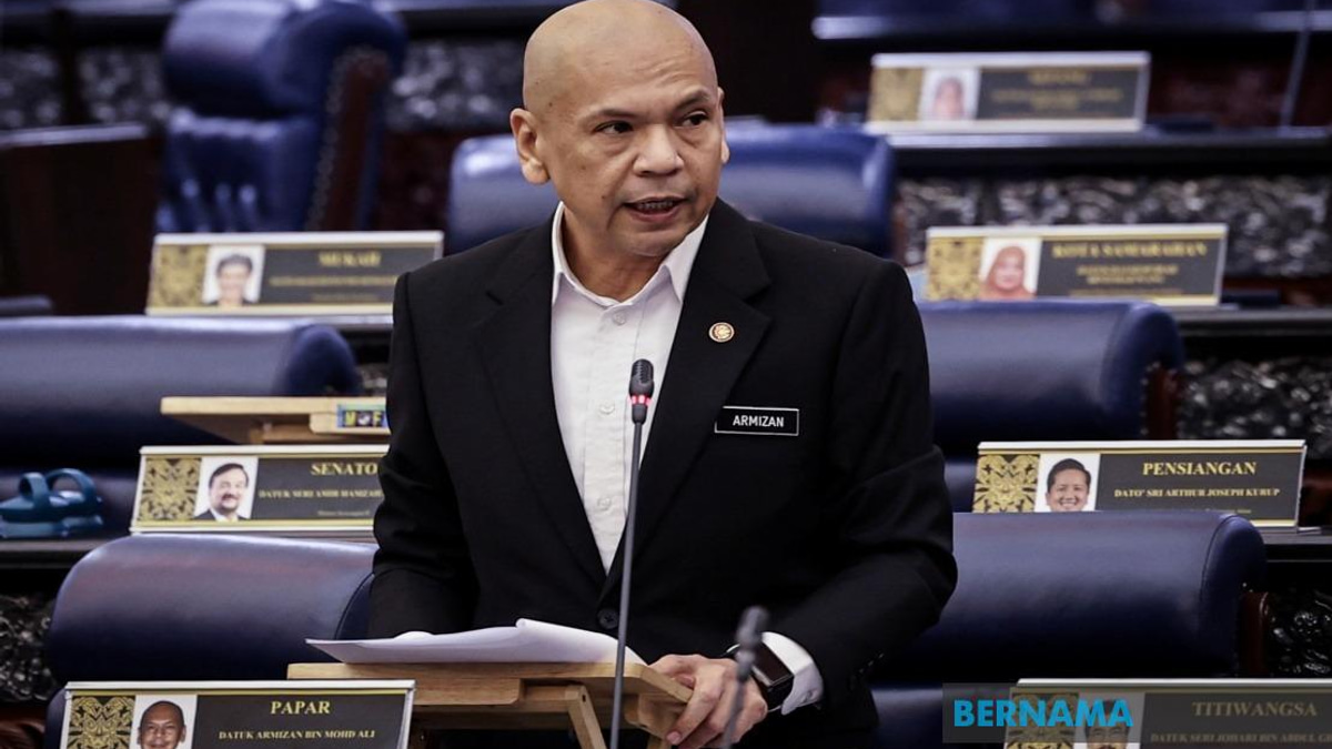 Parliament Demands Transparent Investigation Into Tabung Haji Royal Commission Report