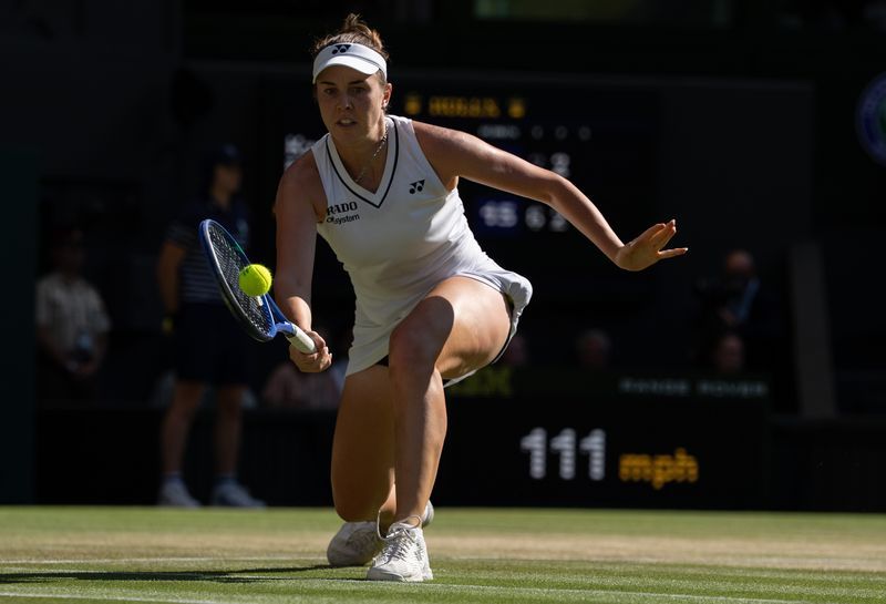 From Crisis to Glory: How Noskova's Mental Fortitude Secured Wimbledon Triumph