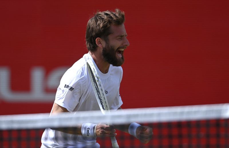 Moutet's Queen's windfall evaporates after on-court profanity fine