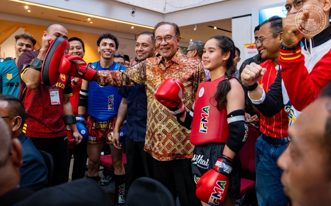 Anwar Eyes International Future for Young SUKMA Athletes