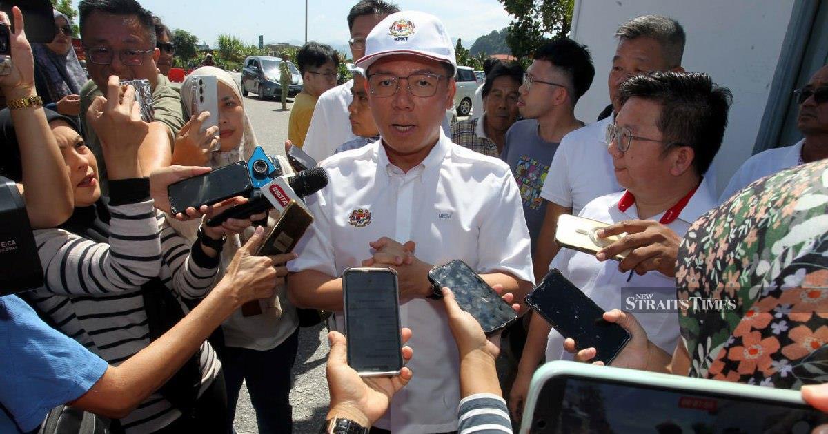 Nga Stands Firm on Cabinet Resignation Pledge Over Najib's Sentence