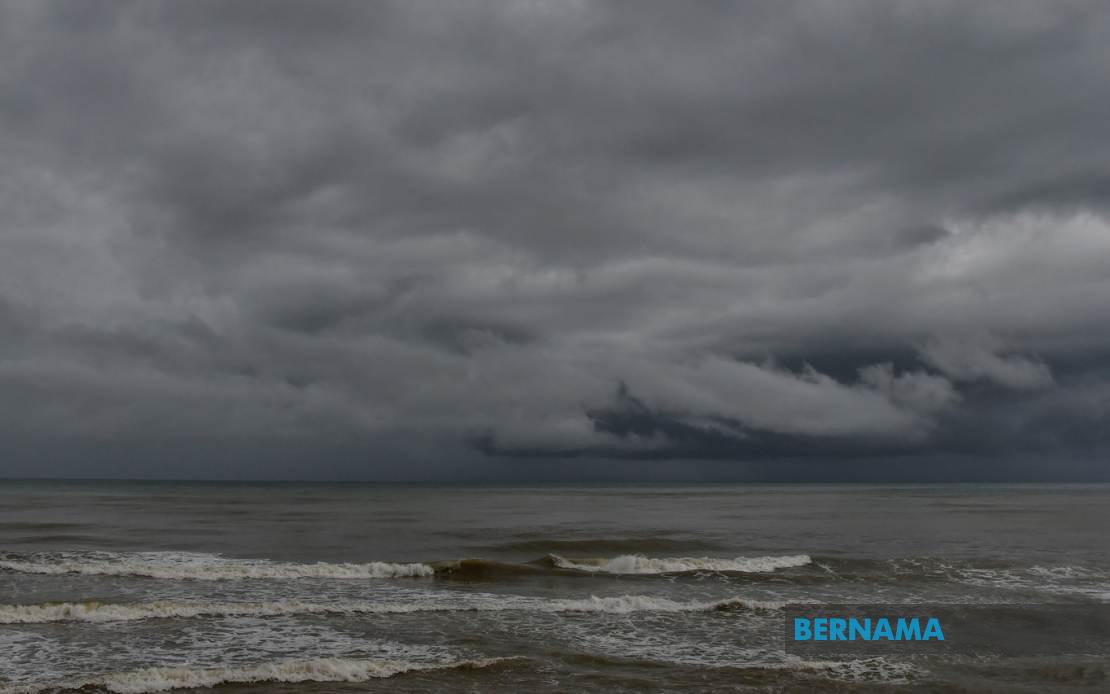 MetMalaysia warns of severe thunderstorms and heavy rain across multiple states until evening