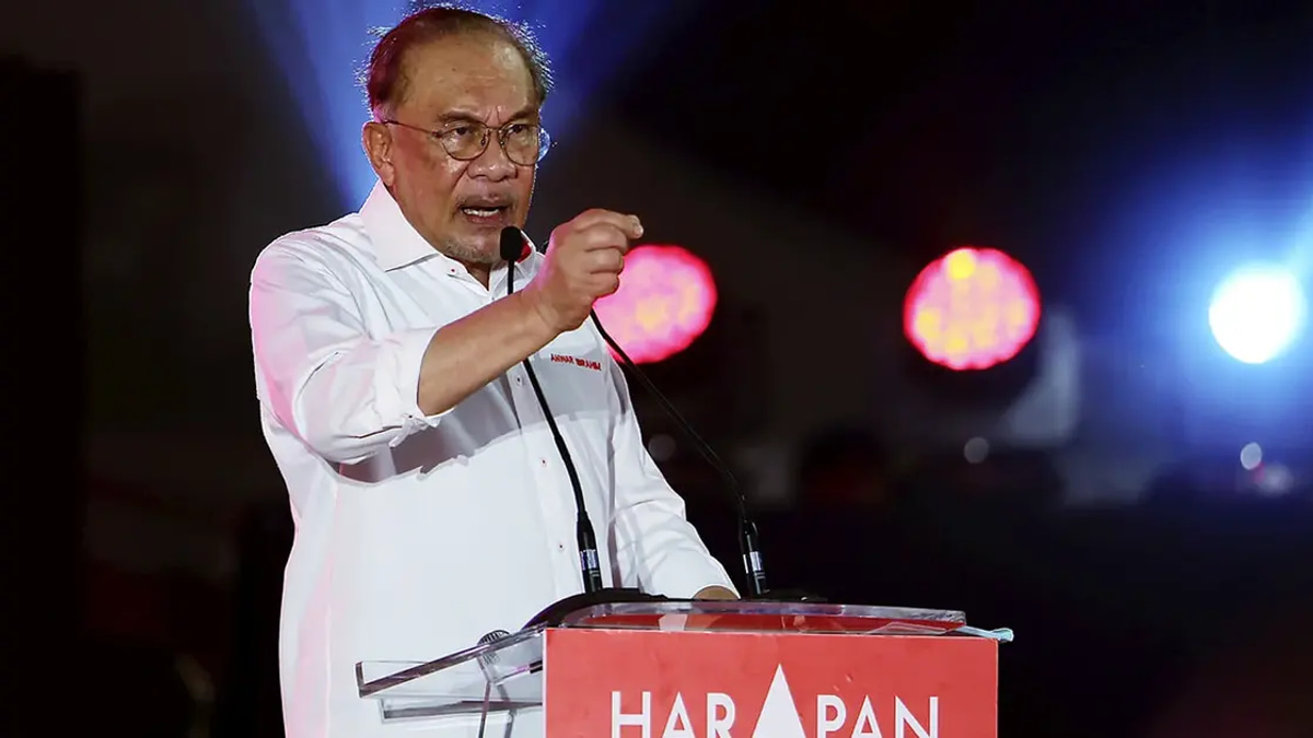 Anwar Warns Against Weaponising Royal Institution in Negeri Sembilan Campaign