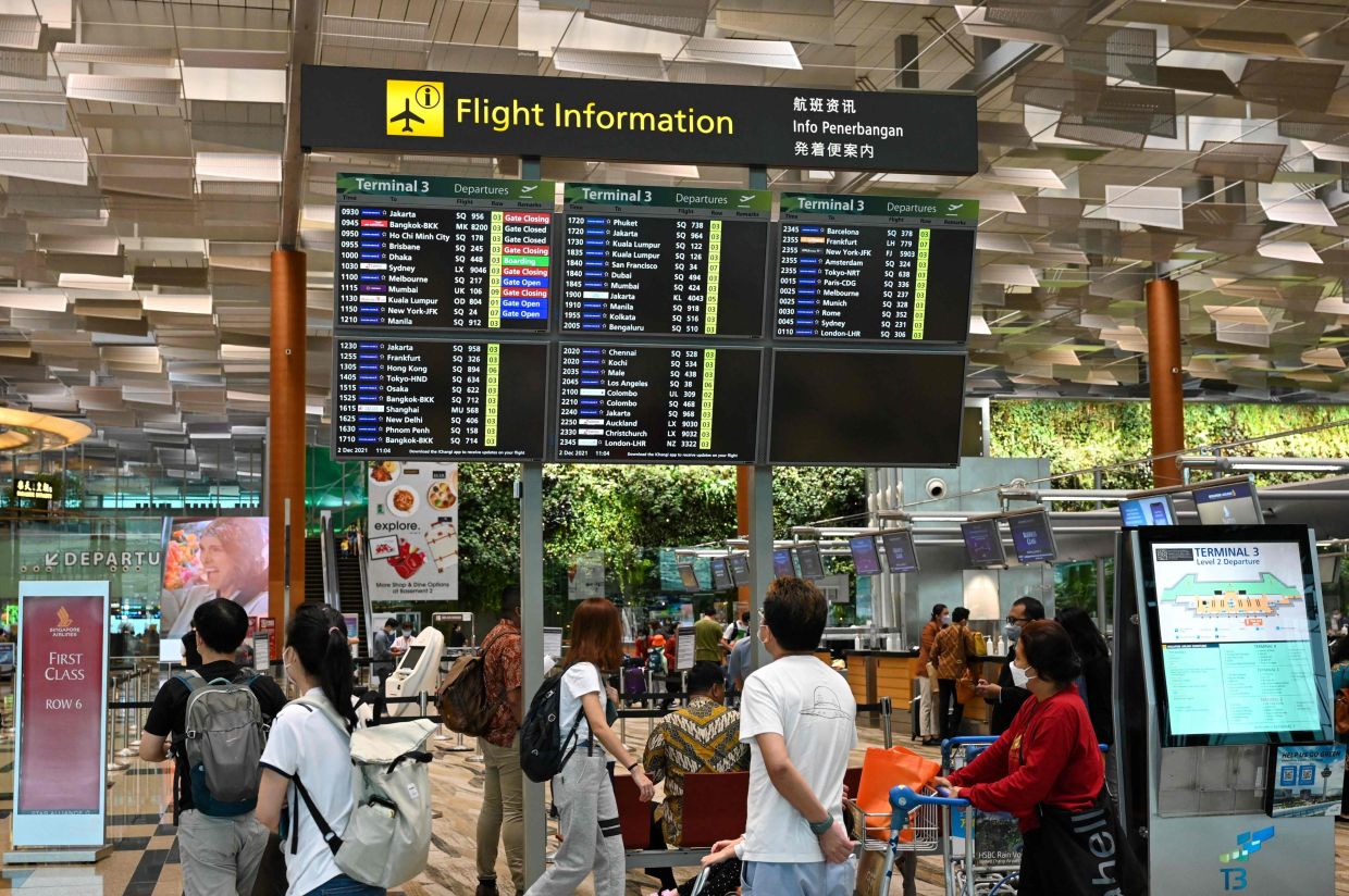 Hong Kong Mother and Son Jailed for Airport Assault in Singapore