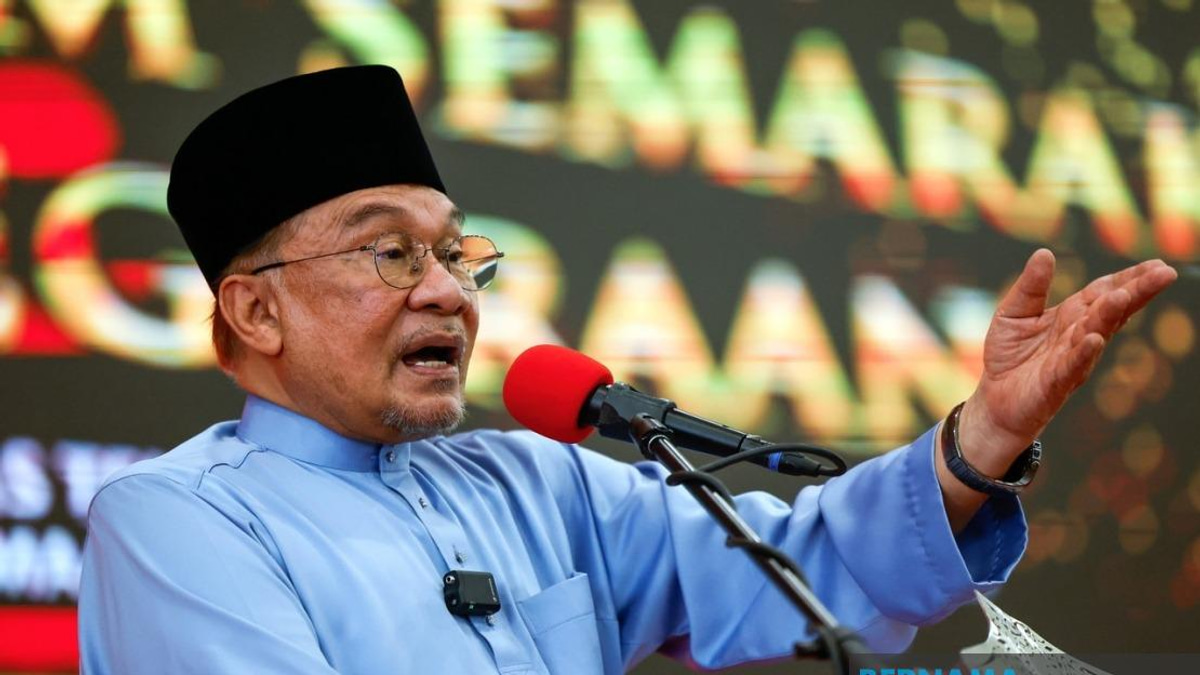 Malaysia's Diplomatic Finesse Clears Red Sea Passage for Petronas Vessel