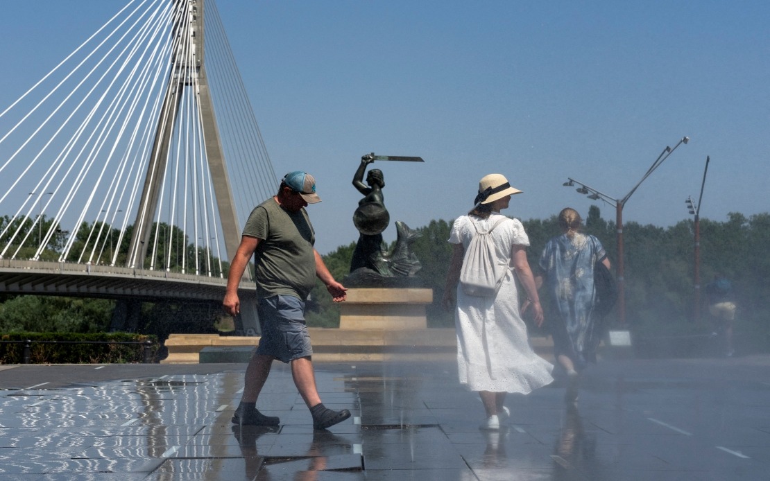 Poland Swelters Through Record-Breaking Heatwave as Mercury Climbs to 40.5°C