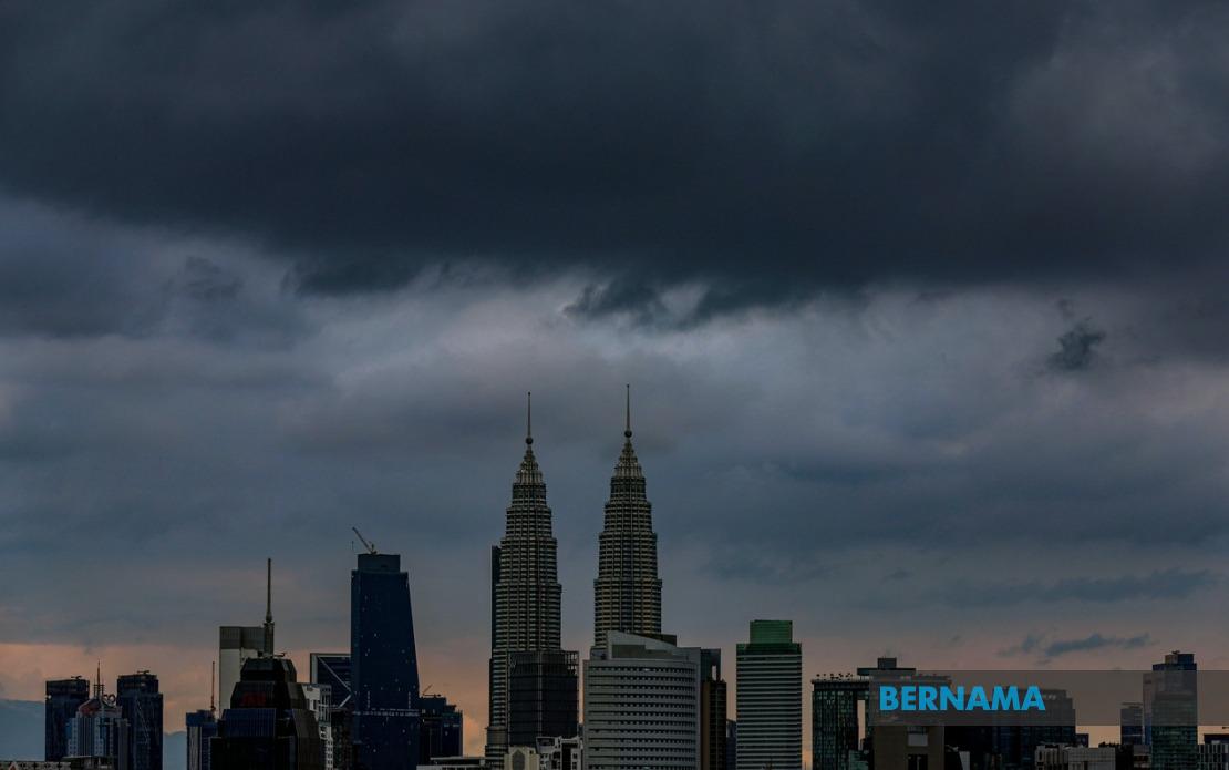 Severe Weather Alert Issued for Klang Valley and 10 States as Thunderstorms Sweep Across Peninsula and East Malaysia