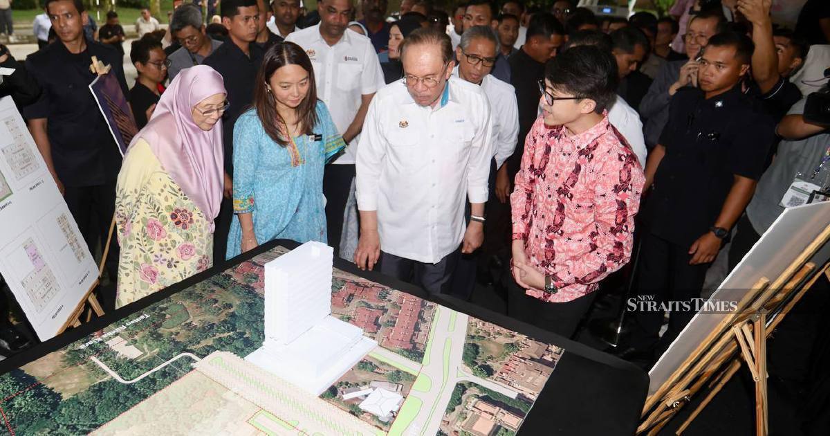 Anwar Defends Government's Record on Urban Poor Rights Amid Bukit Kiara Development