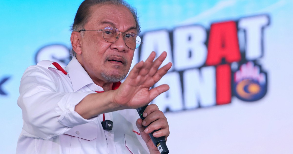 Anwar urges Johoreans to vote for competent leadership in state election