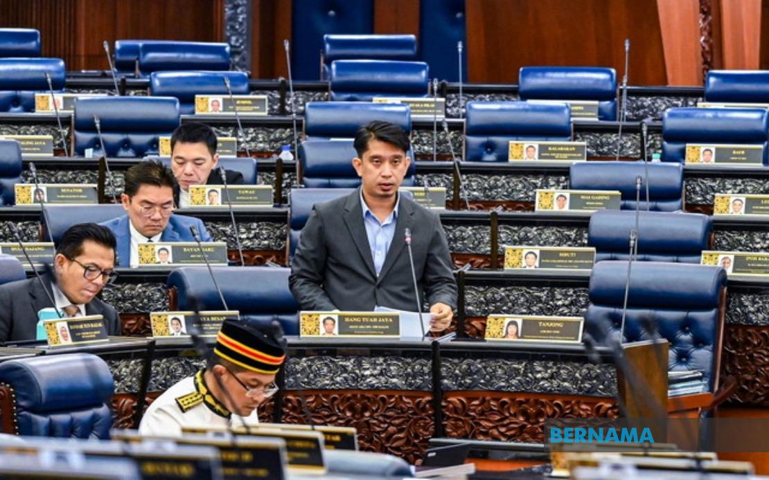 Over 326,000 Malaysian Public University Students Pursuing STEM Studies, Parliament Hears
