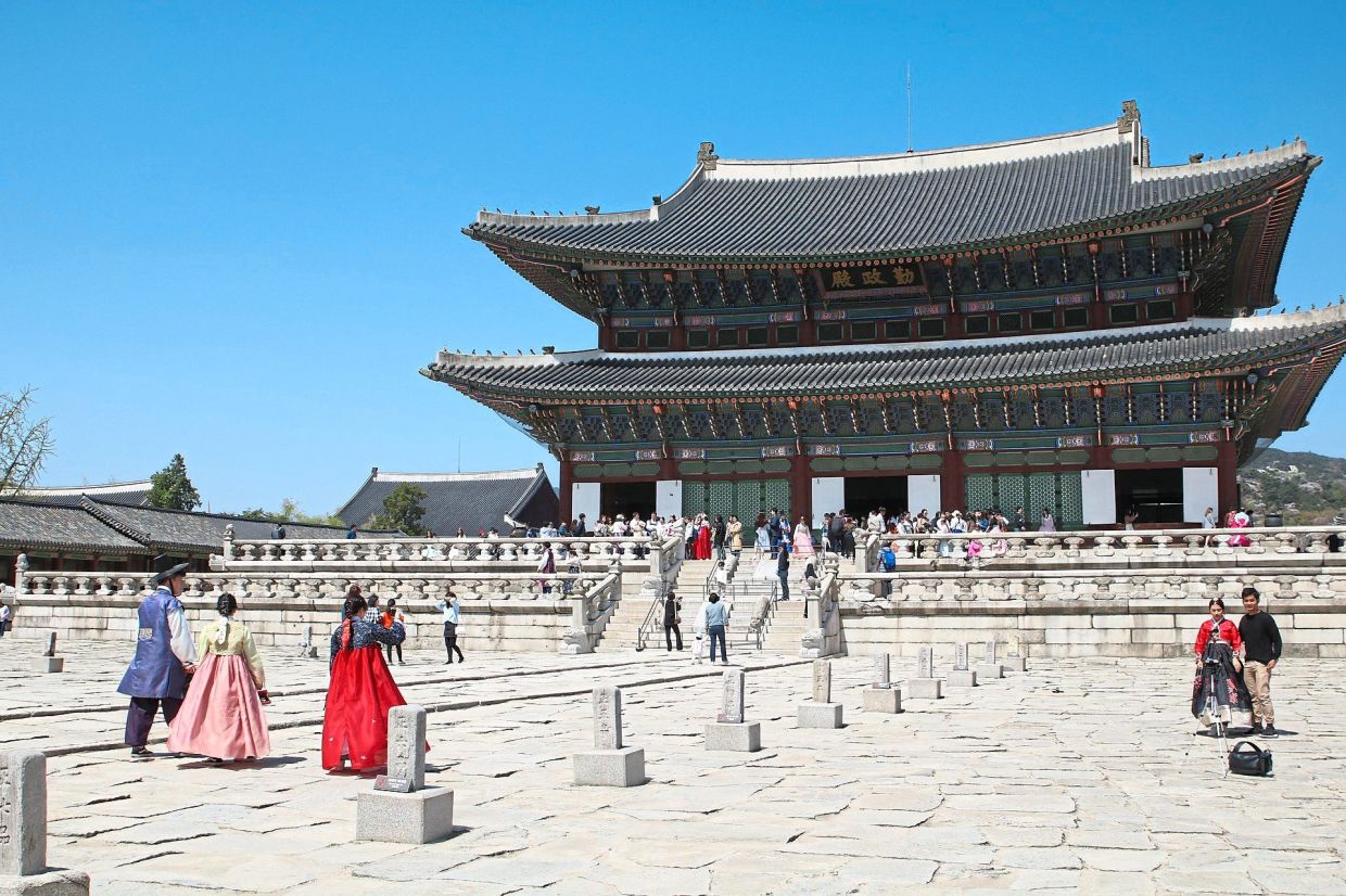 Chinese Tourists Shift to Southeast Asia as Geopolitical Tensions and Economic Caution Reshape Travel Patterns