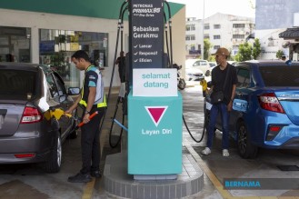 Petronas Fuel Supply Secure Until August, Government Assures