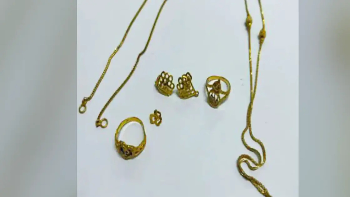 Woman and her adult children arrested in welfare aid jewellery scam targeting elderly victim