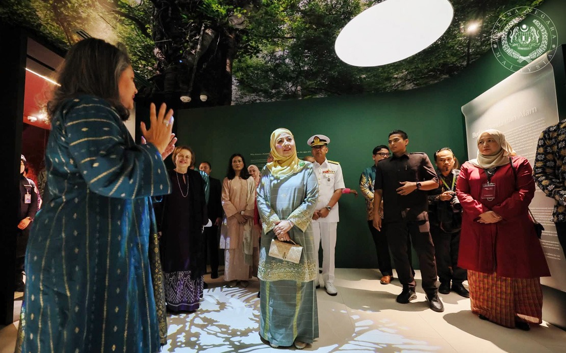 Queen Zarith Sofiah Opens Merdeka Textile Museum at Menara Merdeka