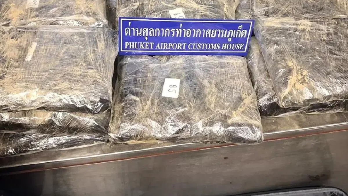 Two women arrested at Phuket airport with 32kg of cannabis