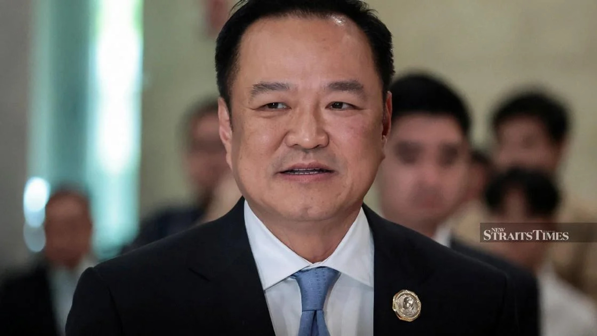 Thailand Arrests Three in Exam-Rigging Scandal That Could Cost 5,000 Jobs