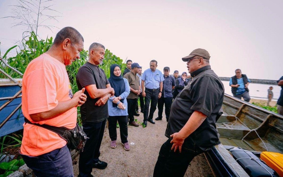 Melaka Government Orders Swift Action on Fishing Community Infrastructure in Tanjung Bidara